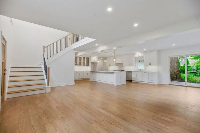 5439 Norwood Street, Fairway, KS 66205