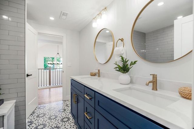 5439 Norwood Street, Fairway, KS 66205