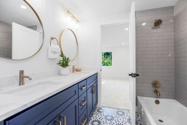 5439 Norwood Street, Fairway, KS 66205