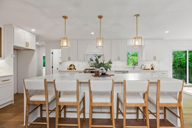 5439 Norwood Street, Fairway, KS 66205