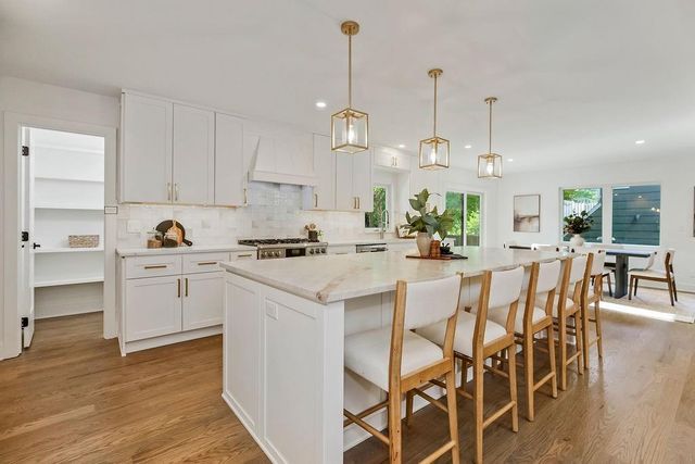 5439 Norwood Street, Fairway, KS 66205