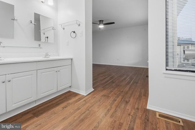 127 BRIAR CT, Marlton, NJ 08053