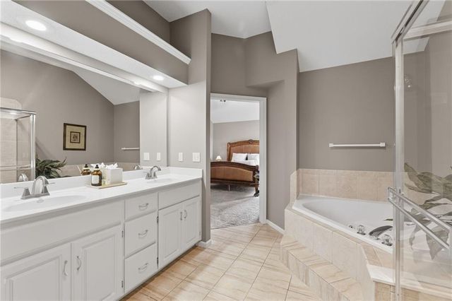 13843 W 154th Terrace, Olathe, KS 66062