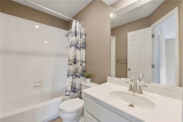 13843 W 154th Terrace, Olathe, KS 66062