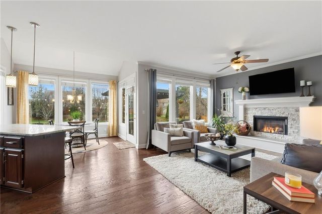 13843 W 154th Terrace, Olathe, KS 66062