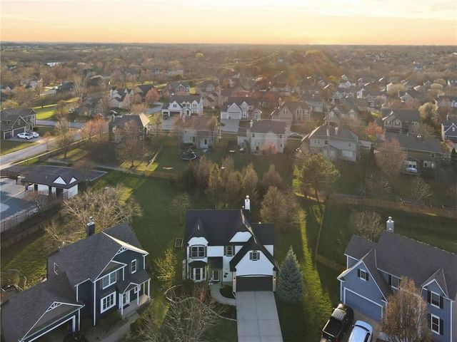 13843 W 154th Terrace, Olathe, KS 66062