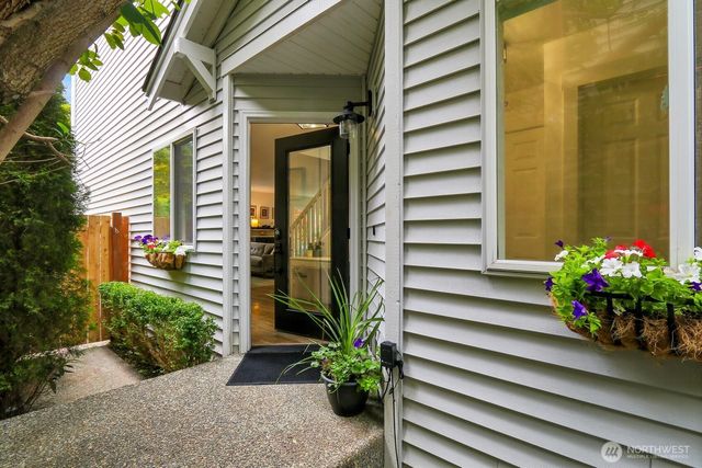 7023 Autumn Avenue SE, Snoqualmie, WA 98065