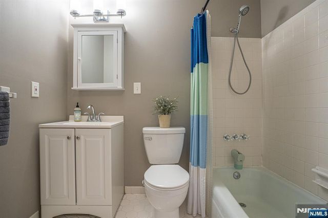 575 Grove G3, Clifton, NJ 07013