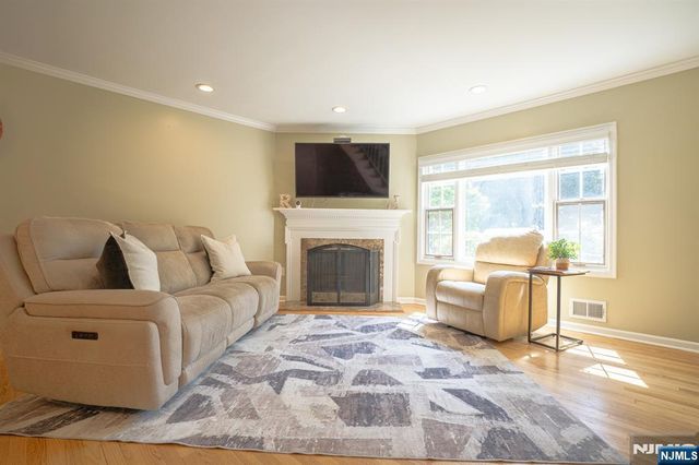 575 Grove G3, Clifton, NJ 07013