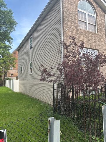 147 S Whipple Street, Chicago, IL 60612