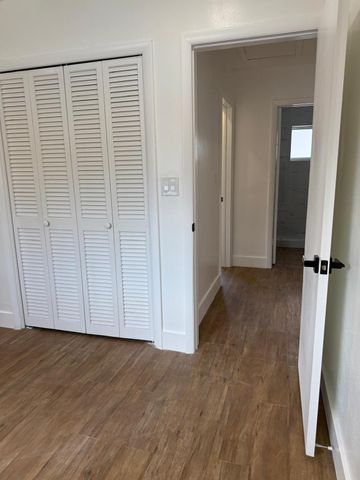 236 SW 7th St, Dania Beach, FL 33004