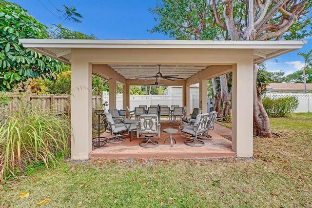 236 SW 7th St, Dania Beach, FL 33004