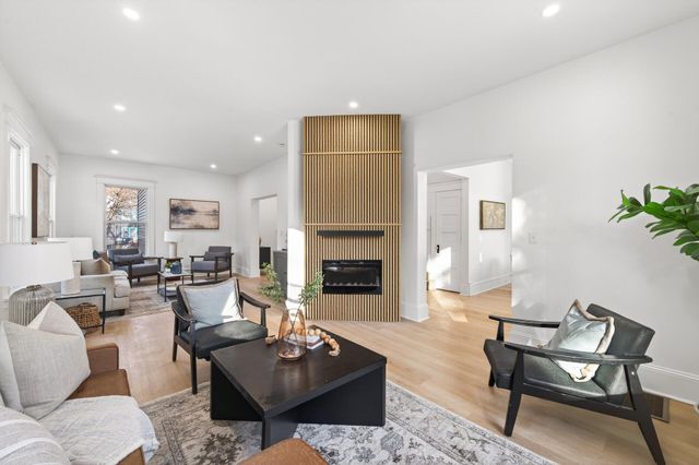 2508 11th Avenue S, Minneapolis, MN 55404