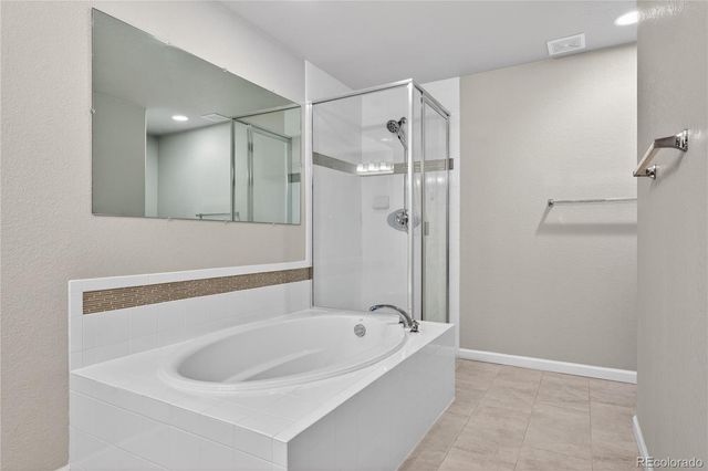 1804 S Buchanan Circle, Aurora, CO 80018