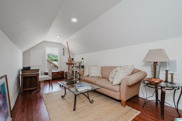 1715 CREEKSIDE DRIVE, Hoover, AL 35244