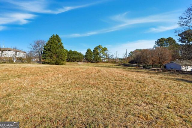 10587 E Cherokee Drive, Canton, GA 30115