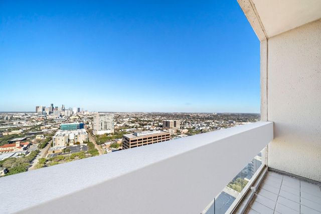 1111 Hermann Drive 28D, Houston, TX 77004