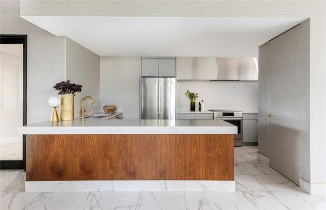 1111 Hermann Drive 28D, Houston, TX 77004