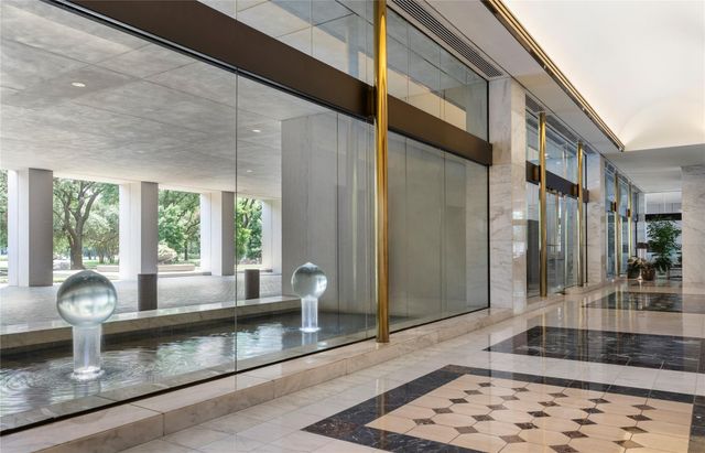 1111 Hermann Drive 28D, Houston, TX 77004