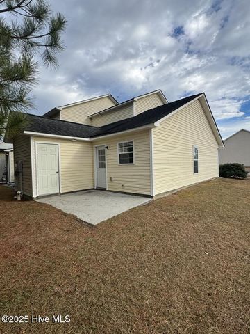 1106 Springwood Drive, Jacksonville, NC 28546