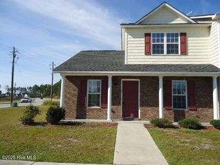 1106 Springwood Drive, Jacksonville, NC 28546