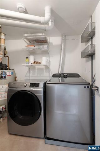 515 Gregory 8, Weehawken, NJ 07086