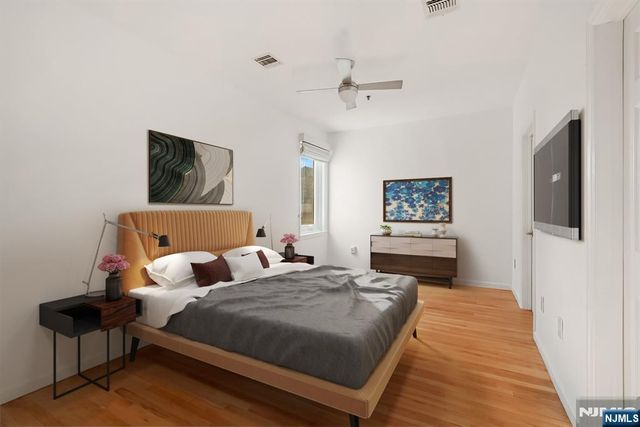 515 Gregory 8, Weehawken, NJ 07086