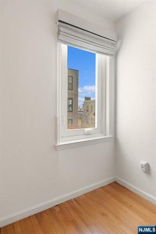 515 Gregory 8, Weehawken, NJ 07086