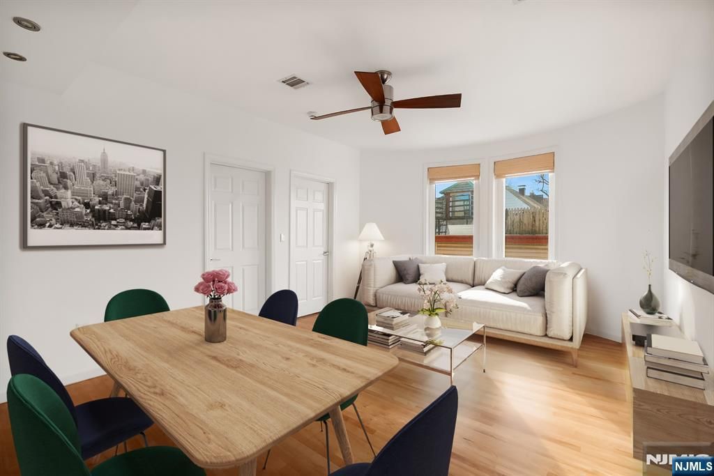 515 Gregory 8, Weehawken, NJ 07086