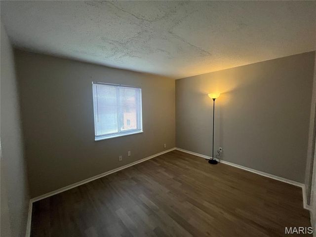 2553 Brush Court C, Unincorporated, MO 63125