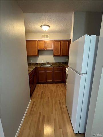 2553 Brush Court C, Unincorporated, MO 63125