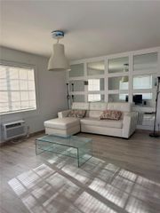7800 Byron Ave, Miami Beach, FL 33141