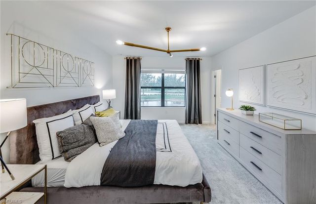 1563 Lake Jessup CIR, Cape Coral, FL 33909