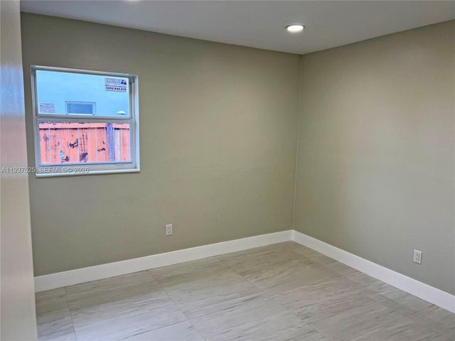 11962 SW 37th Ter, Miami, FL 33175
