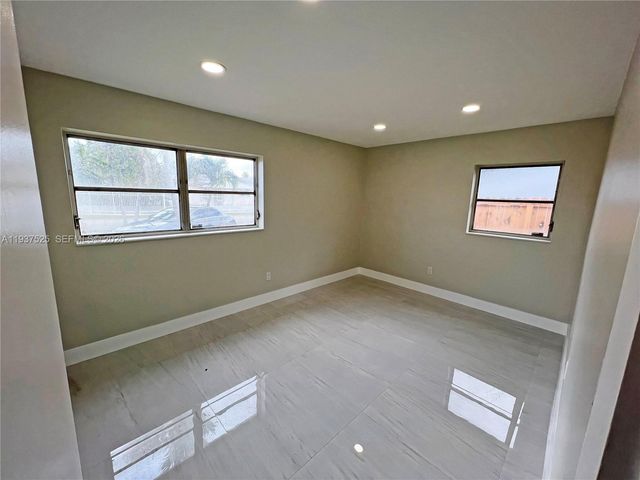 11962 SW 37th Ter, Miami, FL 33175