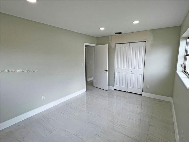 11962 SW 37th Ter, Miami, FL 33175