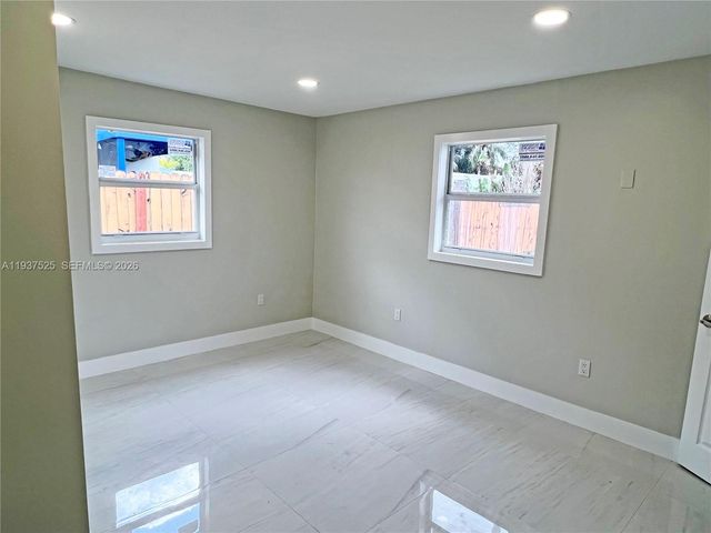 11962 SW 37th Ter, Miami, FL 33175