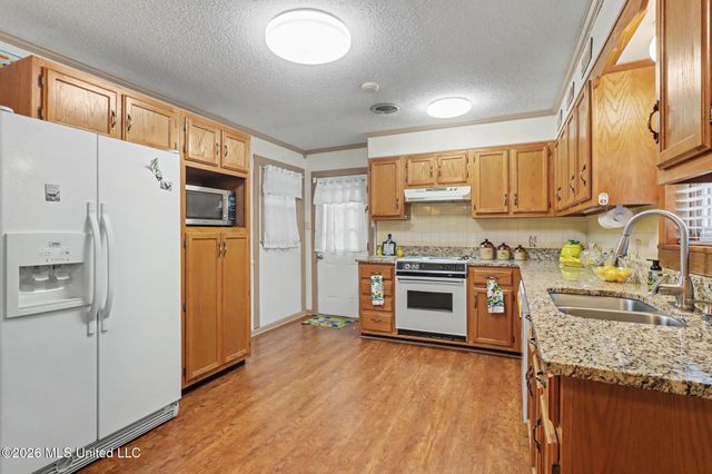 2137 Driftwood Drive, Biloxi, MS 39531