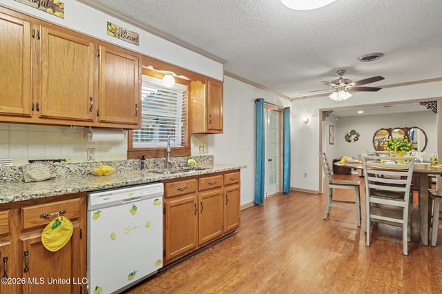 2137 Driftwood Drive, Biloxi, MS 39531