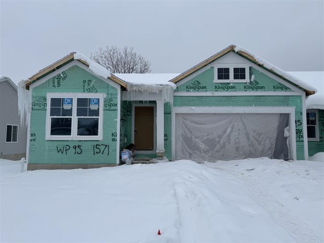 1571 N Village Circle, Kalamazoo, MI 49009