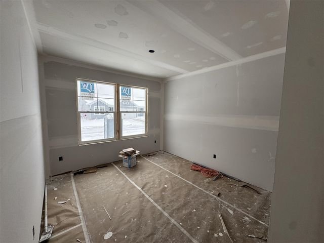 1571 N Village Circle, Kalamazoo, MI 49009