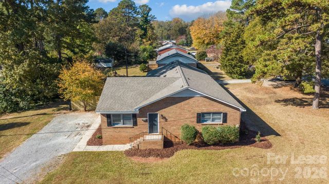 1853 Lakedell Drive, Charlotte, NC 28215