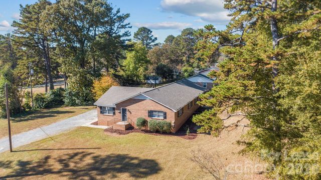 1853 Lakedell Drive, Charlotte, NC 28215