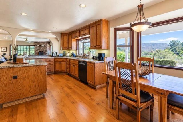 20020 Elfin Forest Road, Escondido, CA 92029