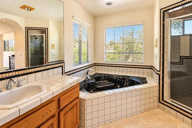 20020 Elfin Forest Road, Escondido, CA 92029