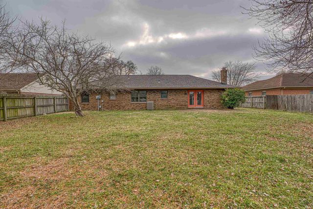 8224 E Heritage Drive, Evansville, IN 47715