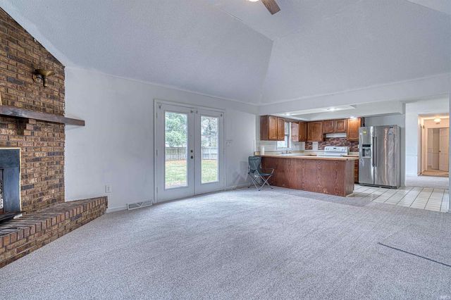 8224 E Heritage Drive, Evansville, IN 47715