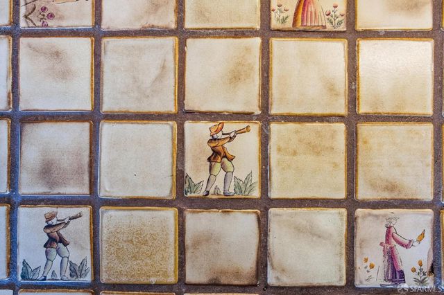 1556 Revere Avenue, San Francisco, CA 94124