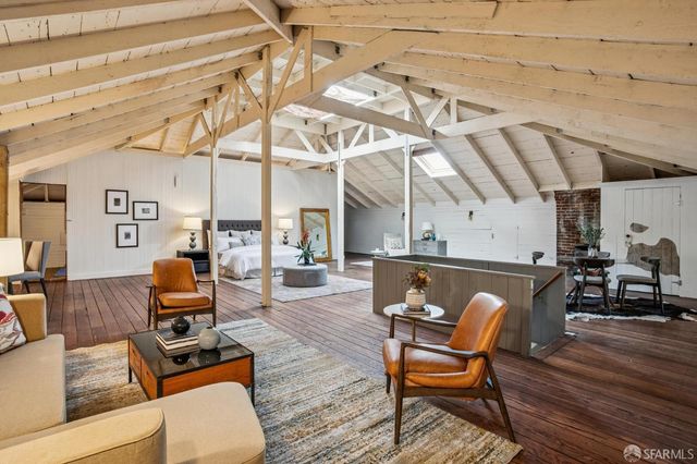 1556 Revere Avenue, San Francisco, CA 94124