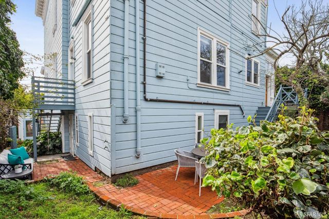 1556 Revere Avenue, San Francisco, CA 94124